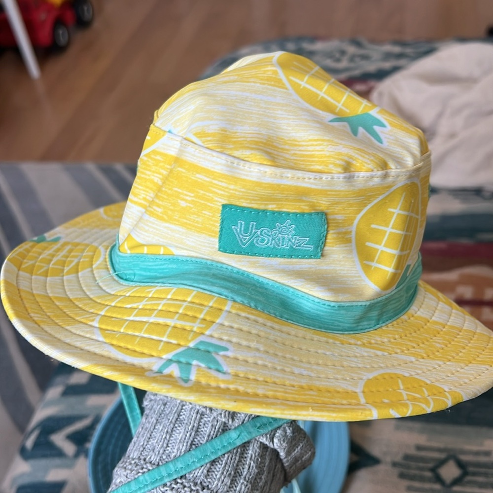 Two Sun/ Water Hats 12/24 & 18/24 - Picture 5 of 5